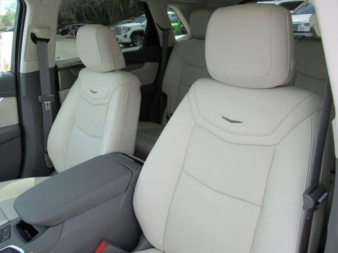 New 2026 Cadillac XT5 Premium Luxury w/ Driver Assist Package image 16