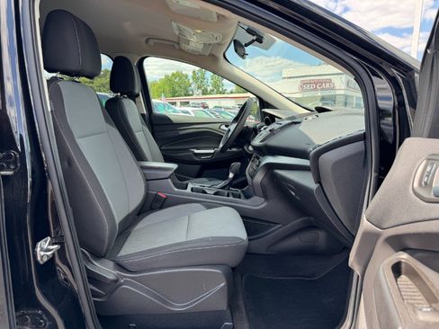 Used 2017 Ford Escape SE AWD/4WD image 19