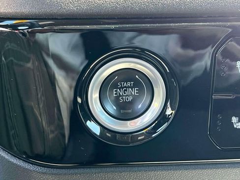 Used 2023 Chevrolet Silverado 1500 LT image 13