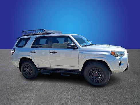 Used 2021 Toyota 4Runner Venture AWD/4WD image 4