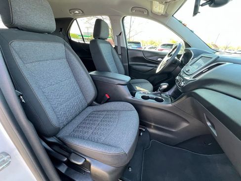 Used 2022 Chevrolet Equinox LT AWD/4WD image 29