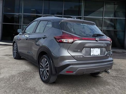Used 2024 Nissan Kicks SV w/ Interior Electronics Package FWD image 4