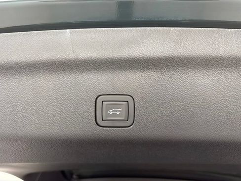Used 2026 GMC Yukon AT4 w/ LPO, Floor Liner Package AWD/4WD image 23