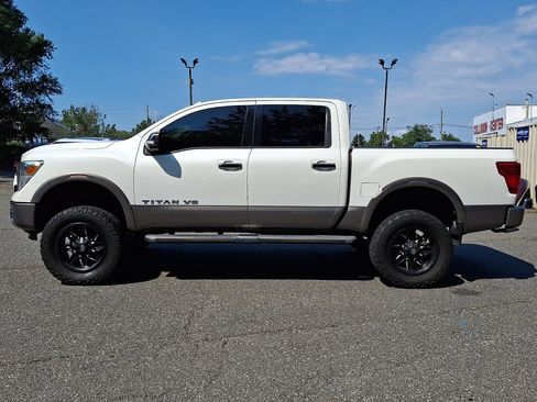 Used 2018 Nissan Titan Platinum Reserve AWD/4WD image 2