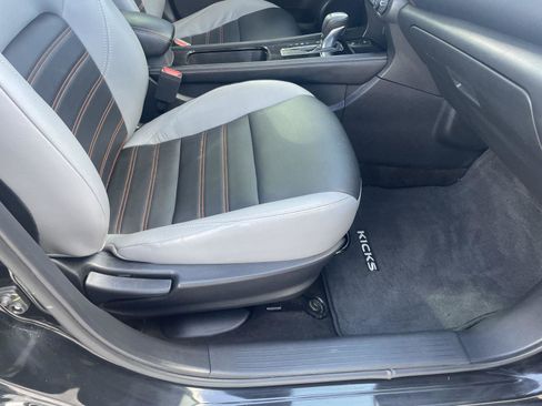 Used 2022 Nissan Kicks SR w/ Premium Package image 28