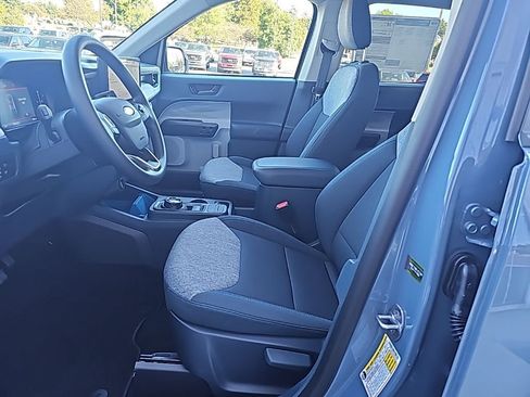 New 2025 Ford Maverick XLT FWD image 9