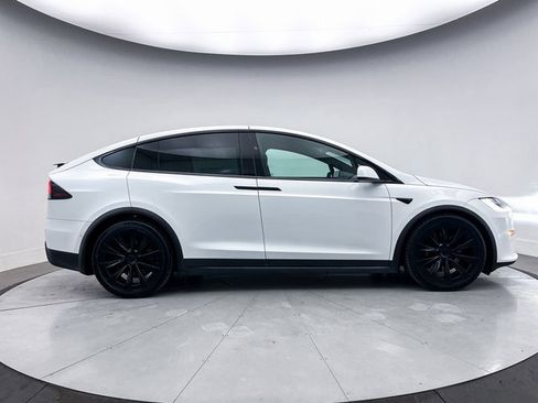 Used 2022 Tesla Model X Plaid image 19