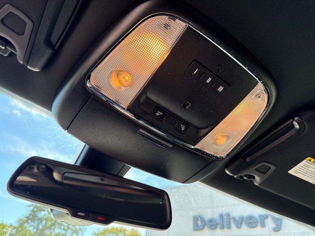 Used 2018 Chrysler 300 S RWD image 26