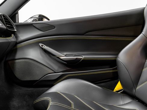 Used 2018 Ferrari 488 GTB image 13