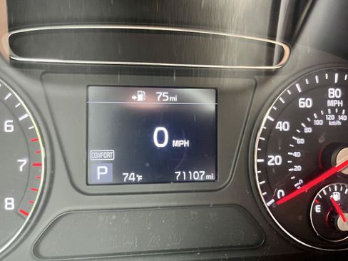 Used 2020 Kia Sorento LX w/ LX I4 Convenience Package FWD image 13