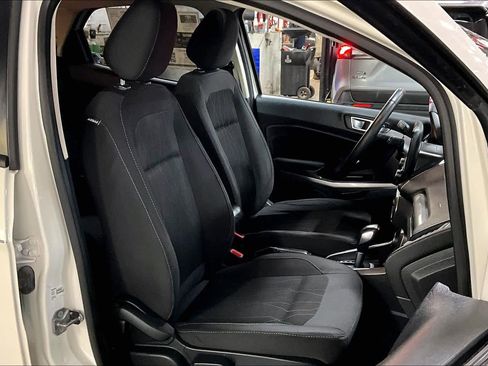 Used 2019 Ford EcoSport SE image 7