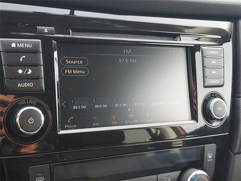 Used 2020 Nissan Rogue S image 23