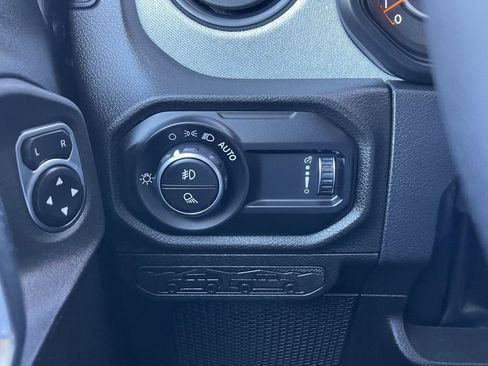 New 2026 Jeep Gladiator Sport AWD/4WD image 37