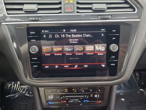 Used 2024 Volkswagen Tiguan SEL R-Line image 23