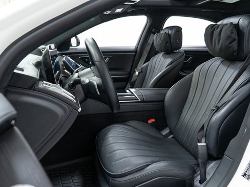 Certified 2022 Mercedes-Benz S 500 4MATIC w/ AMG Line Package image 13