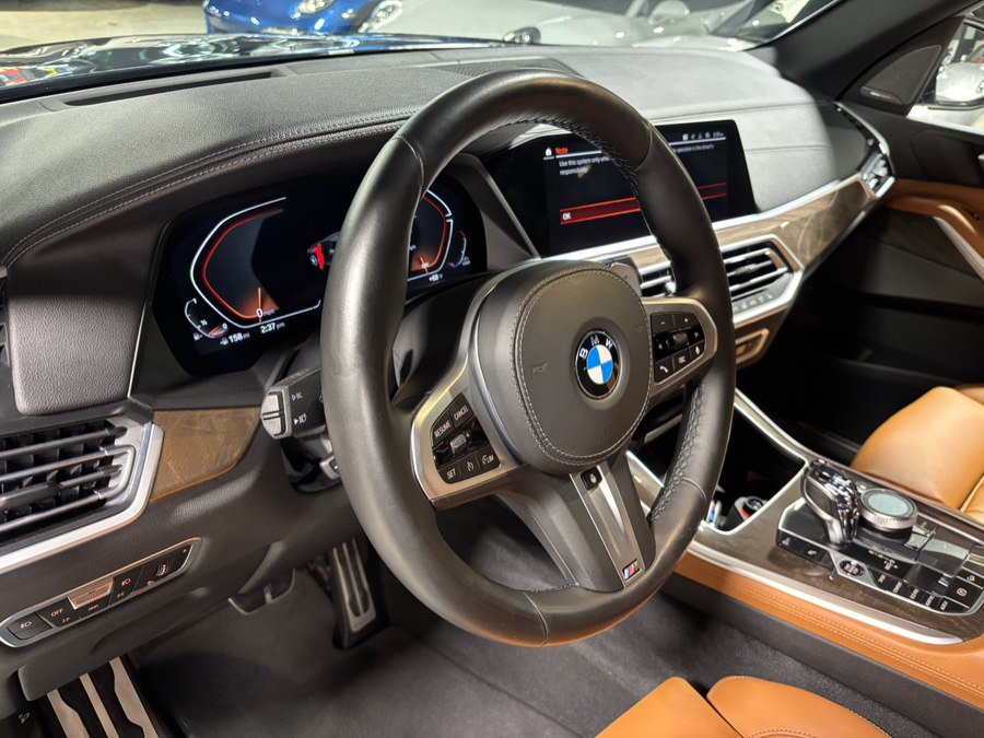 Used 2021 BMW X5 xDrive40i w/ M Sport Package AWD/4WD image 9