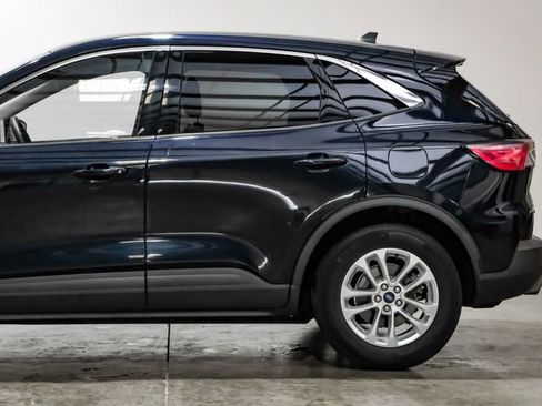 Used 2021 Ford Escape SE image 20