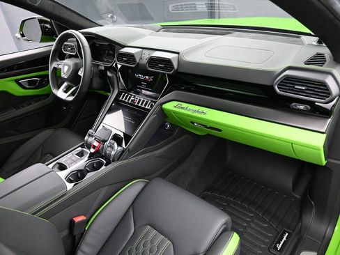 Used 2024 Lamborghini Urus S image 35