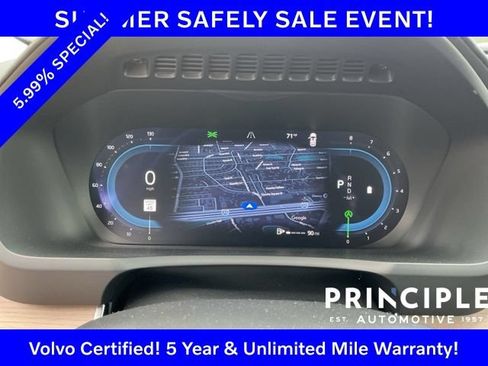 Certified 2025 Volvo XC90 B5 Plus AWD/4WD image 18