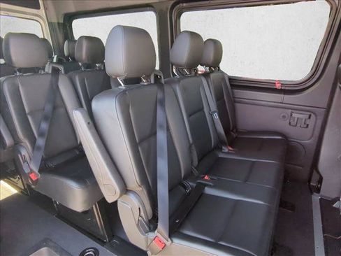 Used 2024 Mercedes-Benz Sprinter 2500 image 19