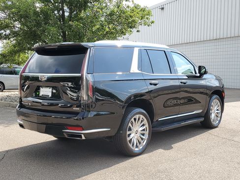Used 2023 Cadillac Escalade Premium Luxury w/ Performance Package AWD/4WD image 3
