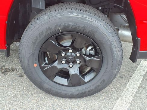 New 2025 RAM 1500 Tradesman w/ Night Edition image 12