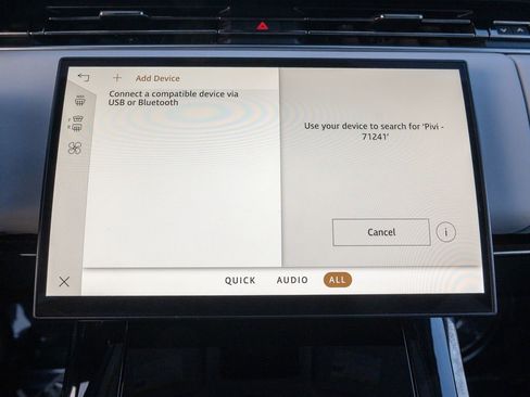 Used 2024 Land Rover Range Rover Sport SE image 32