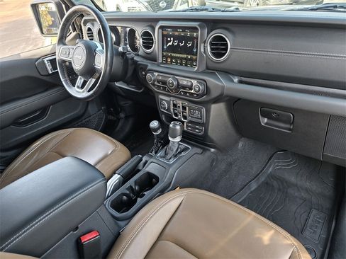 Used 2021 Jeep Gladiator Overland w/ Popular Equipment Package image 30