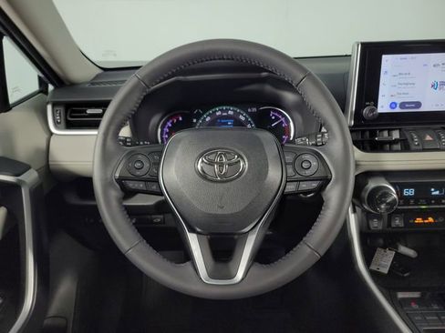 Used 2024 Toyota RAV4 XLE Premium image 22