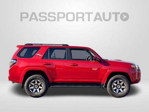 Used 2024 Toyota 4Runner TRD Off-Road AWD/4WD image 9