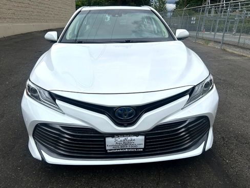 Used 2019 Toyota Camry XLE w/ Driver Assist Package image 2