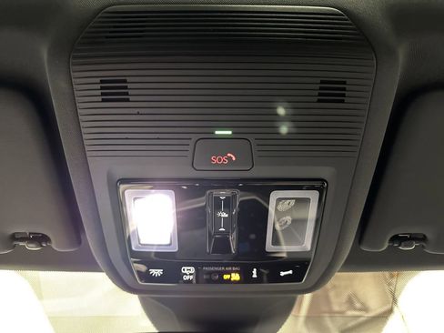 Used 2023 Volkswagen ID.4 Pro S Plus image 27