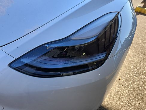 Used 2024 Tesla Model Y Long Range image 32