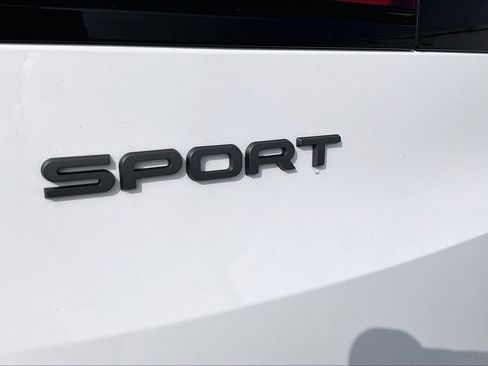 Used 2025 Land Rover Range Rover Sport image 22