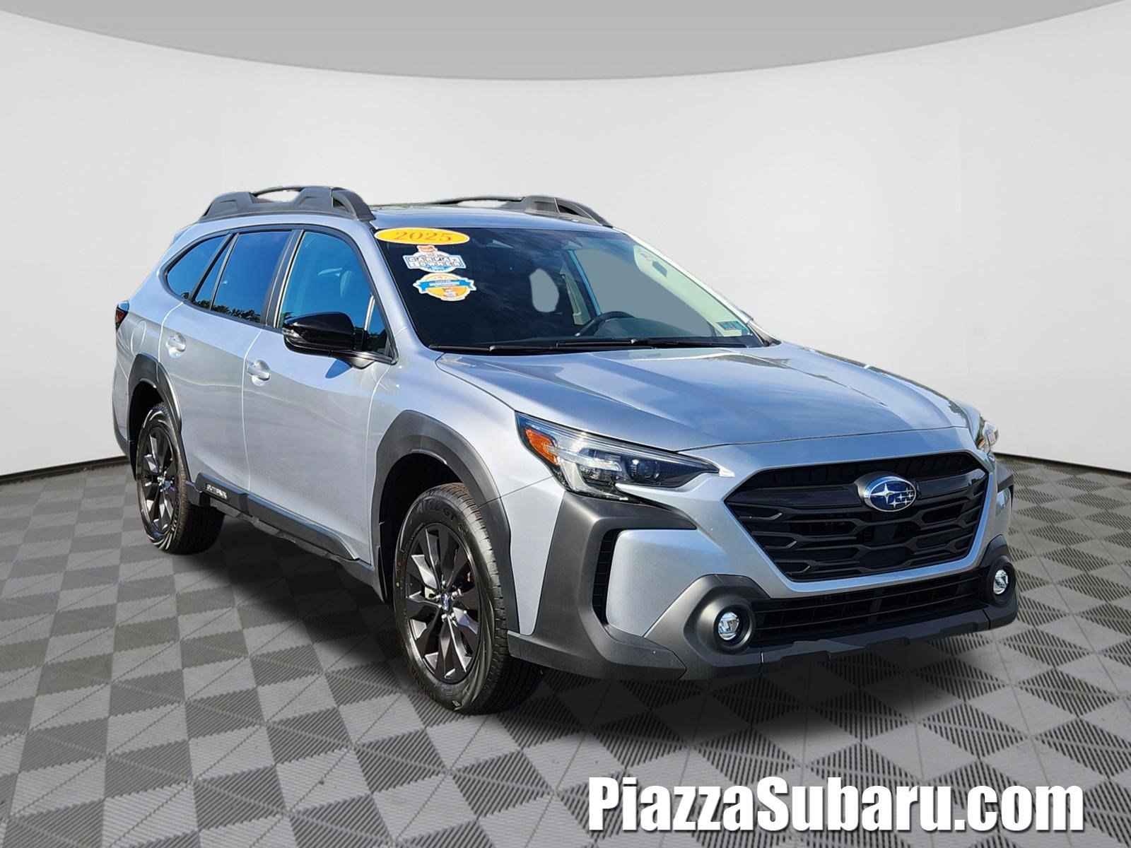 Certified 2025 Subaru Outback Onyx Edition AWD/4WD image 1