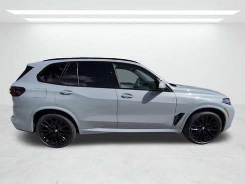 New 2026 BMW X5 xDrive40i w/ Executive Package image 3