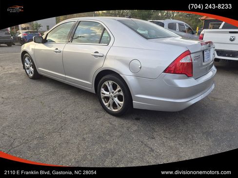 Used 2012 Ford Fusion SE image 6
