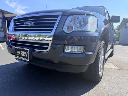 Used 2007 Ford Explorer XLT AWD/4WD image 10