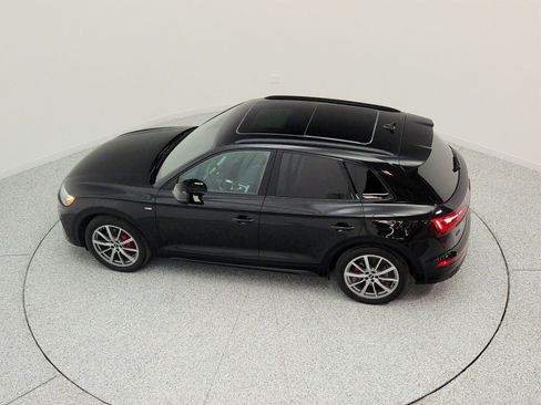 Used 2024 Audi Q5 e Premium Plus w/ Premium Plus Package AWD/4WD image 29