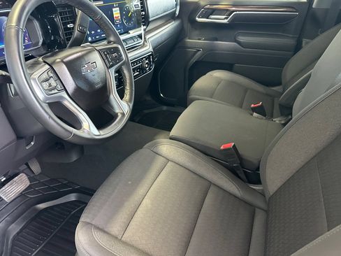Used 2025 Chevrolet Silverado 1500 LT Trail Boss w/ Protection Package AWD/4WD image 10