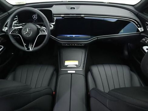 New 2026 Mercedes-Benz E 450 4MATIC Sedan image 14