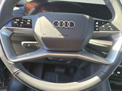 Used 2025 Audi Q5 Premium Plus w/ Premium Plus image 39