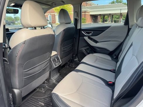 Used 2019 Subaru Forester Limited w/ Popular Package #3 AWD/4WD image 11