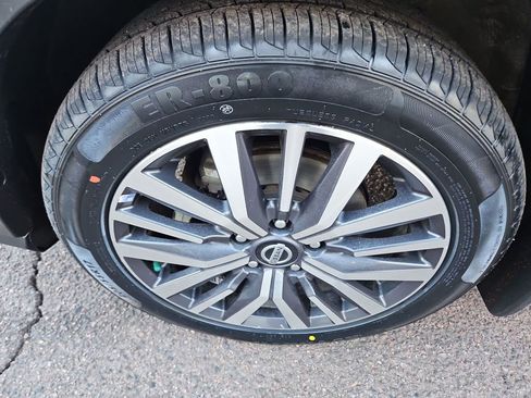 Used 2021 Nissan Kicks SV image 26