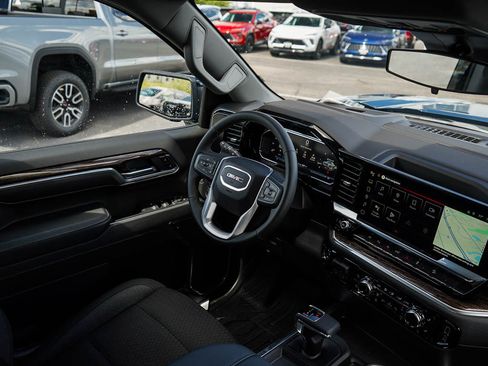 New 2026 GMC Sierra 1500 Elevation image 12