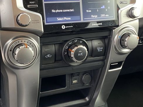 Used 2024 Toyota 4Runner SR5 image 16