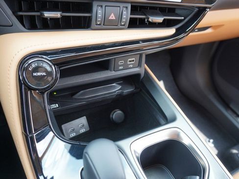 Certified 2025 Lexus NX 350 AWD w/ Luxury Package image 19