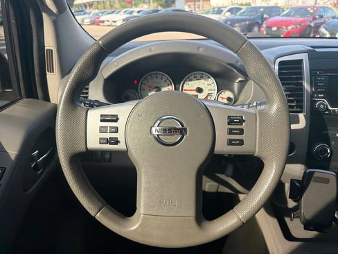Used 2017 Nissan Frontier Desert Runner RWD image 14