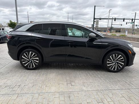 Certified 2023 Volkswagen ID.4 Pro S Plus AWD/4WD image 8