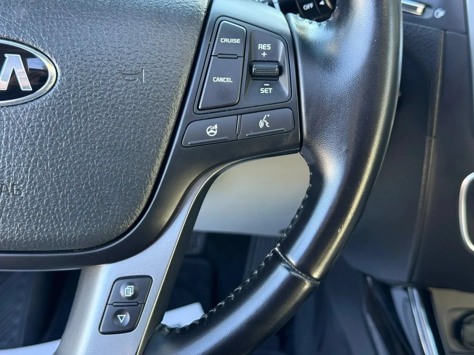 Used 2015 Kia Sorento SX AWD/4WD image 24